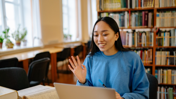 Can Online Counseling Students Really Learn How to Work With Real Clients
